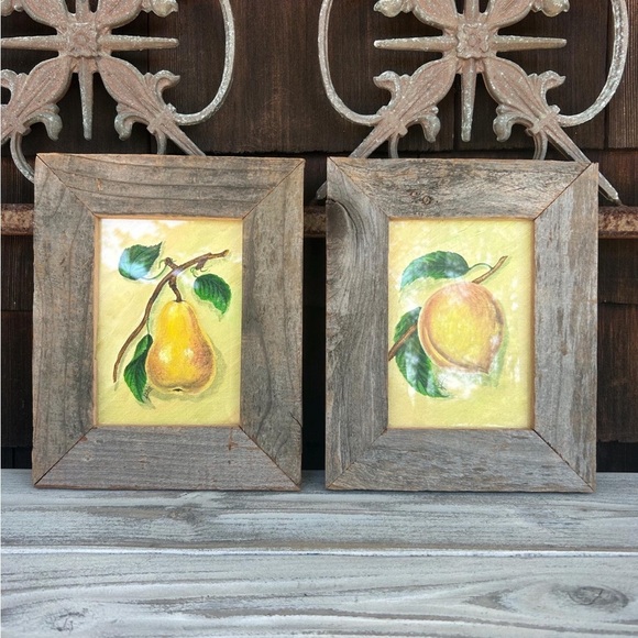 Other - Set of 2 Original Oil Paintings in Wood Frames. Pear and Peach Paintings